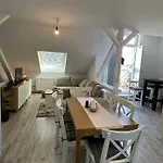 Gemuetliche Neurenovierte Dachgeschosswohnung * Erfurt