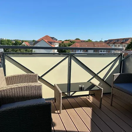 Gemuetliche Neurenovierte Dachgeschosswohnung * Эрфурт