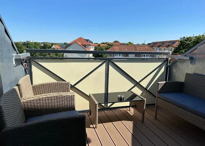 Gemütliche Neurenovierte Dachgeschosswohnung * Erfurt