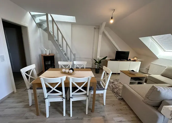 Appartamento Gemuetliche Neurenovierte Dachgeschosswohnung